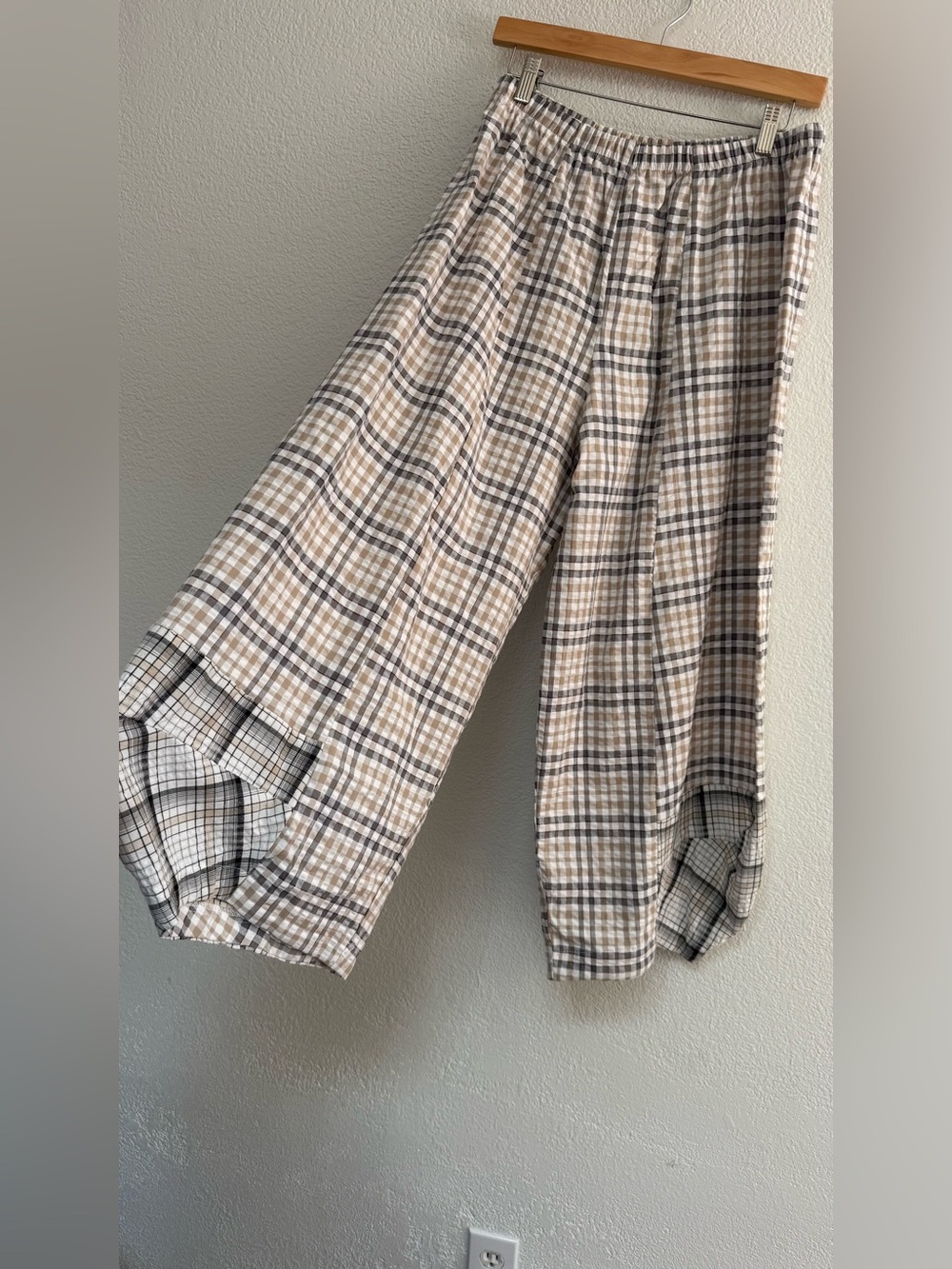Anna Beige and Black Plaid Wide-Leg Pants